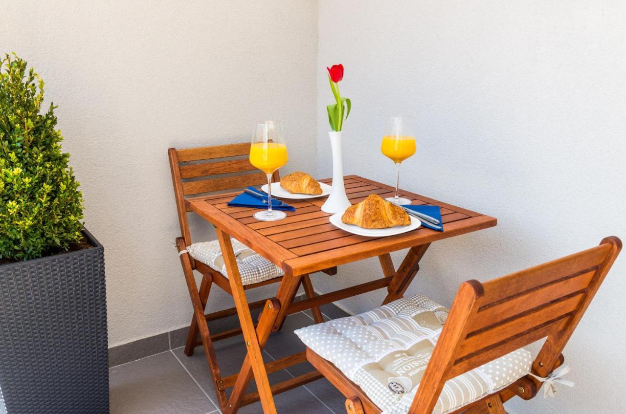 Apartment Amabilis Mlini Bagian luar foto