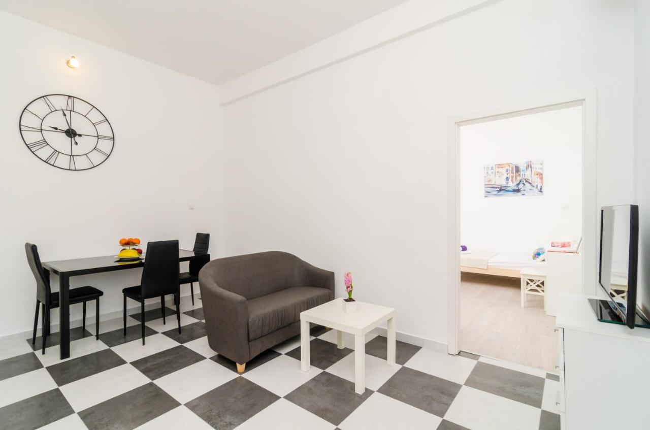 Apartment Amabilis Mlini Bagian luar foto
