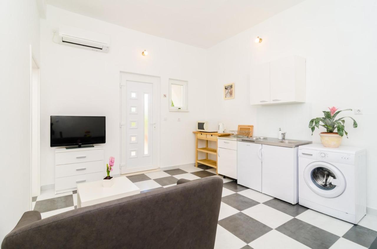 Apartment Amabilis Mlini Bagian luar foto